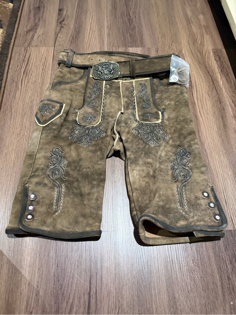 Traditional Brown Leather Men’s Shorts with Embroidered Detailing